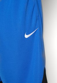 Nike Performance Träningsshorts - blue