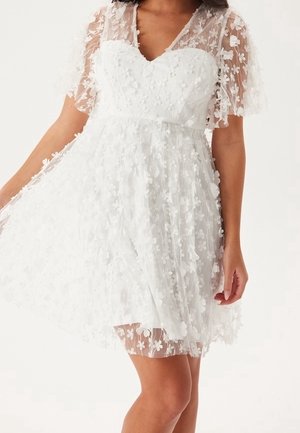 Cocktailkjole / festkjole - white