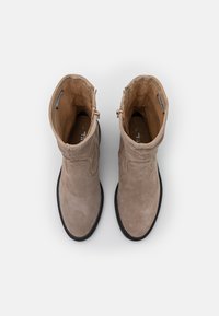 Tamaris Botas - taupe