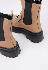 LIMMA EVERLASTING - Bottines à plateau - caramelo