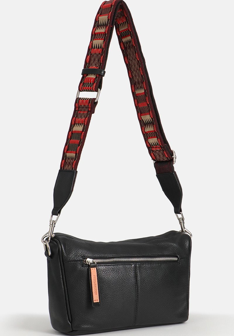 Damen Handtaschen | FREDsBRUDER MATU Umhängetasche black/schwarz - OA08228 Damen Handtaschen | FREDsBRUDER MATU Umhängetasche black/schwarz - OA08228