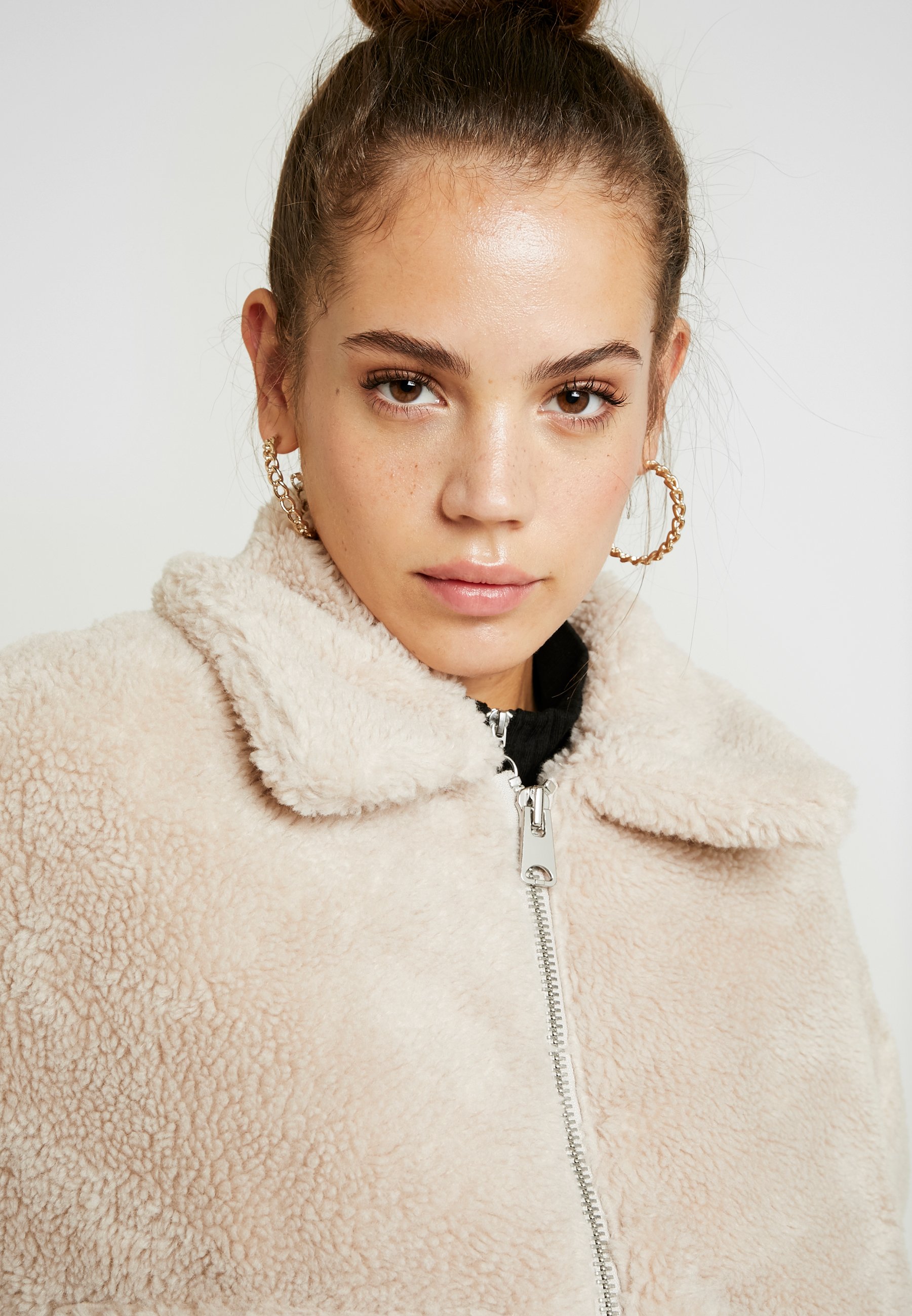 BDG Urban Outfitters CREAM CROPPED TEDDY Jas creamcrème BDG Urban Outfitters CREAM CROPPED TEDDY Jas creamcrème