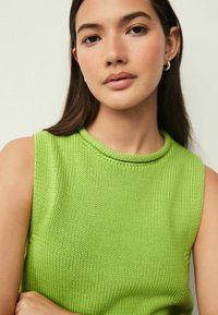 Next ROLL EDGE TANK  REGULAR FIT - Top - bright green