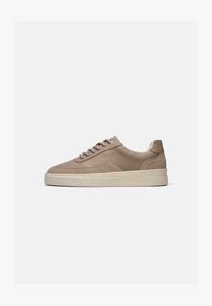 Filling Pieces, MONDO VIERA, beżowy