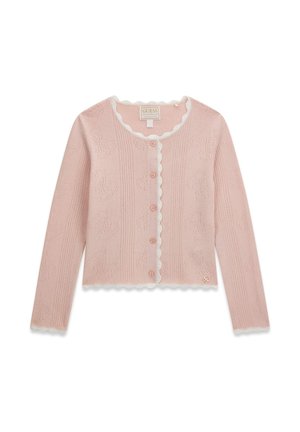 Hellrosa Strickjacke mit langen Ärmeln, weißem gezacktem Rand, Knöpfen vorne und dezentem Blumenmuster, GUESS-Logoetikett nahe dem Saum.