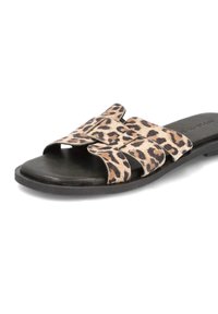 Luipaardprint slipper sandalen met twee brede banden, zachte textiele bovenkant en een zwarte rubberen zool. Ontwerp met open tenen en een platte profiel.