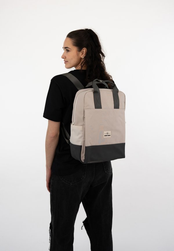 JONA LARGE - Tagesrucksack - sand grau