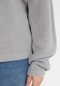 Urban Classics LADIES BACK LACE UP - Stickad tröja - grey