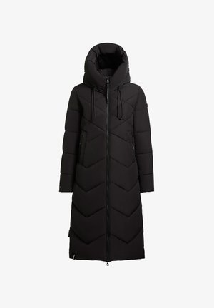 Zwarte pufferjas met een chevron-quiltontwerp, hoge kraag, ritsluiting en zijzakken. Voorzien van verstelbare trekkoorden op de capuchon.