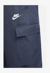 Ej vald, thunder blue white