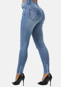 Elara HIGHWAIST - Vaqueros pitillo - blau
