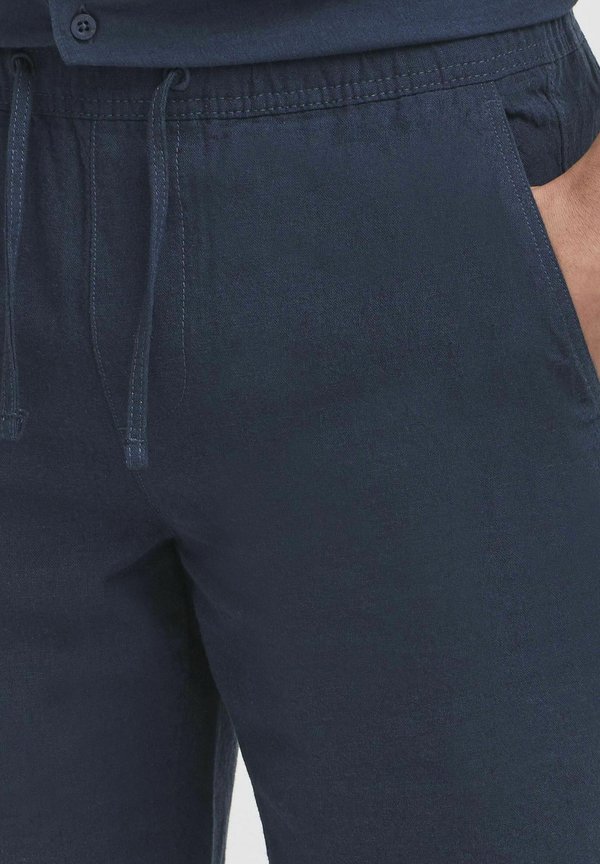 IDPASSA LINEN MIX - Shorts3