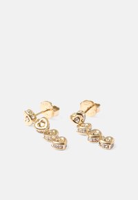 Brincos de ouro com pendentes em forma de coração e strass transparentes. Apresentam um fecho de pino e uma série de corações interligados.