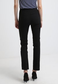 Anna Field Trousers - black