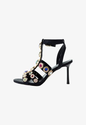 GOE for shoes, - Sandały na obcasie