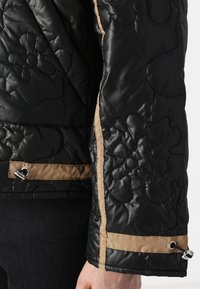 YAS YASKLINA JACKET - Lahka jakna - black