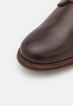 city groove chukka for men in dark brown