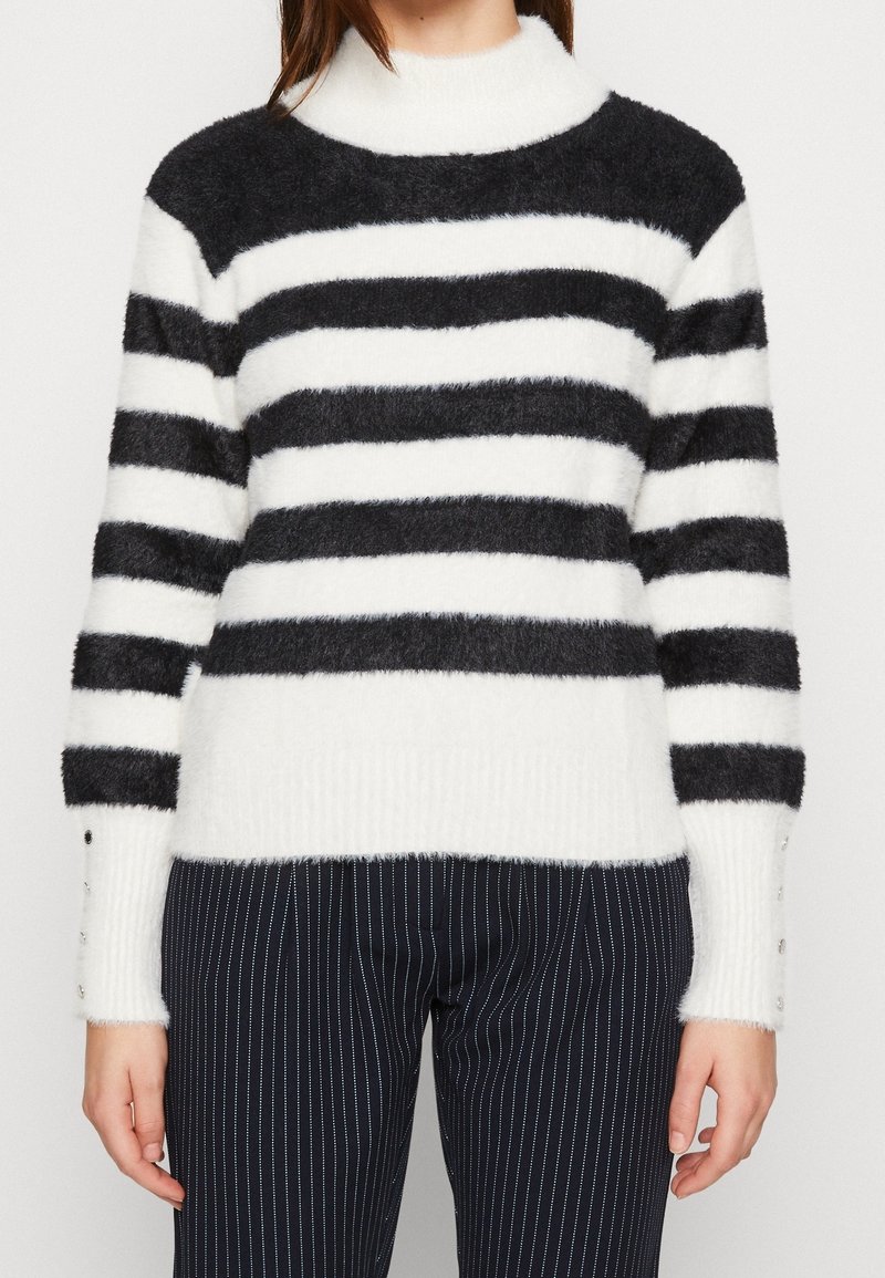 Morgan Pullover - black
