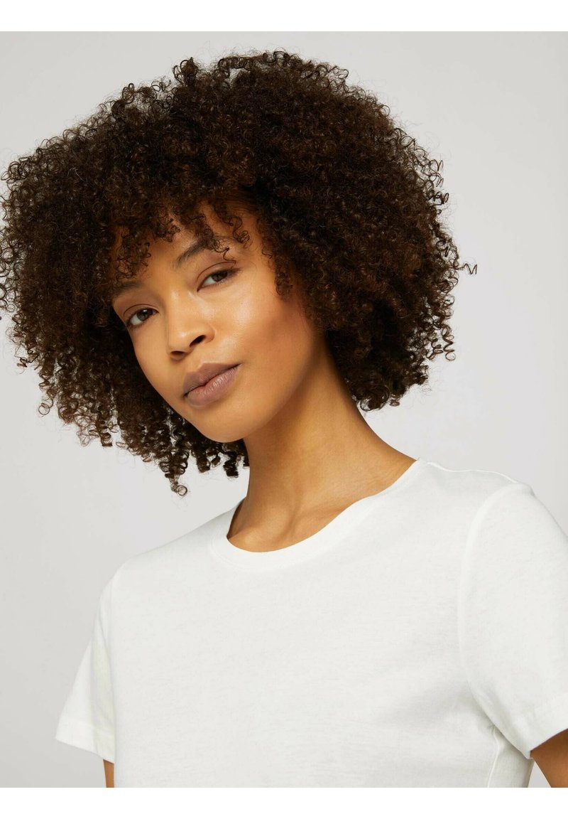 Damen T-Shirts | TOM TAILOR MODALGEMISCH T-Shirt basic whisper white/offwhite - NO73309 Damen T-Shirts | TOM TAILOR MODALGEMISCH T-Shirt basic whisper white/offwhite - NO73309