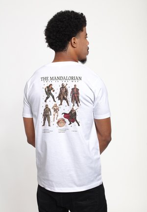 - T-shirt z nadrukiem