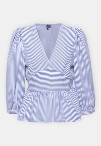 Blå og hvitstripete bluse med V-hals, puffede ermer, tettsittende liv og peplumkant. Laget av et lett stoff.