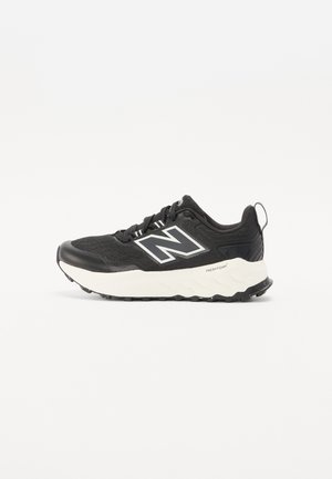 FRESH FOAM X GAROÉ V2 - Trail running shoes - black