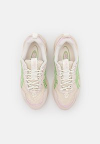 ASICS SportStyle GEL-1090V2 - Sneakers - cream/jade