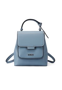 Zaino in pelle blu con pattina, chiusura frontale e spallacci regolabili. Presenta una texture liscia e bordi scuri a contrasto.