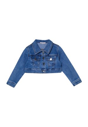 Giacca di jeans tagliata di colore azzurro, con due tasche sul petto, bottoni metallici e colletto classico con dettagli di cucitura in vista.