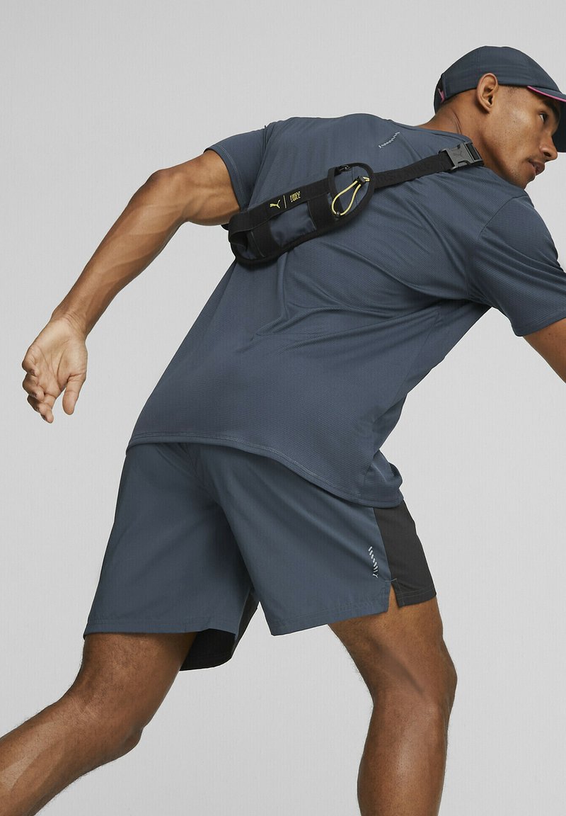 Puma FIRST MILE - Sac banane - dark night/bleu - ZALANDO.FR