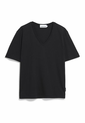 Zwart T-shirt met korte mouwen en V-hals, met een losse pasvorm en een klein stoffen merkje aan de linkerkant.