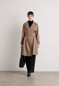 MARCIANO BY GUESS CHRISTINA - Ballonkabát - taupe