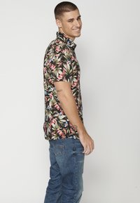 Koroshi SHORT SLEEVE - Ing - black