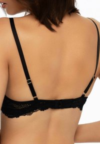 ESOTIQ NHORMA czarny