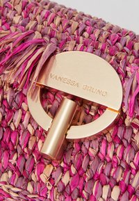 Vanessa Bruno NANO MOON - Τσάντα χιαστί - fushia
