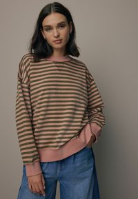 Next STRIPED RAW EDGE SEAM DETAILING CREW NECK - Mikina - pink khaki green