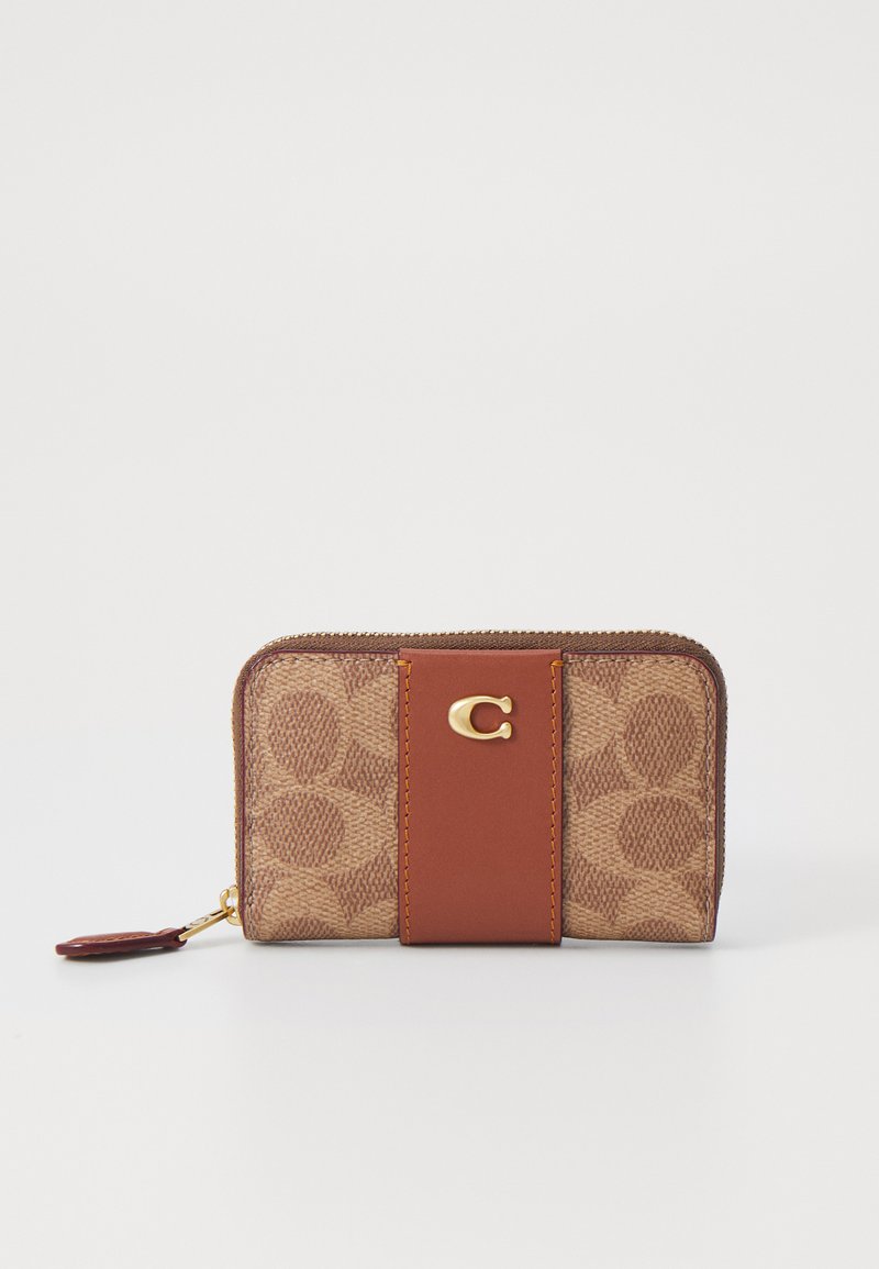 COACH ESSENTIAL SMALL ZIP AROUND CARD CASE IN SIGNATURE CANVAS - Portafoglio - tan caramel