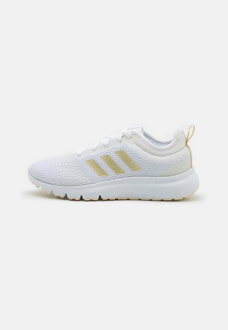 adidas Performance FLUIDUP - Sapatilha de treino - footwear white/sandy beige metallic/white