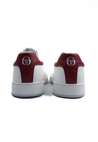 Sergio Tacchini Capri - Joggesko - white red