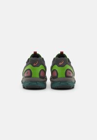 ASICS SportStyle GEL-SONOMA - Matalavartiset tennarit - piquant green/graphite grey