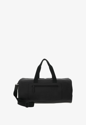 Sac polochon noir en matériau lisse, doté de doubles poignées, d'une bandoulière réglable et d'une poche zippée à l'avant pour le rangement.