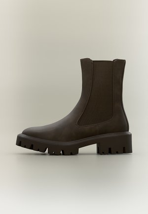 ONLY SHOES ONLBETTY-6 MONOCHROME - Classic ankle boots - brown