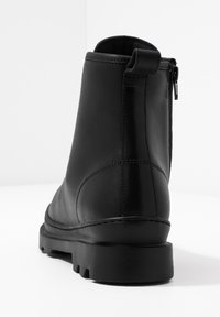 Thumbnail Image 6