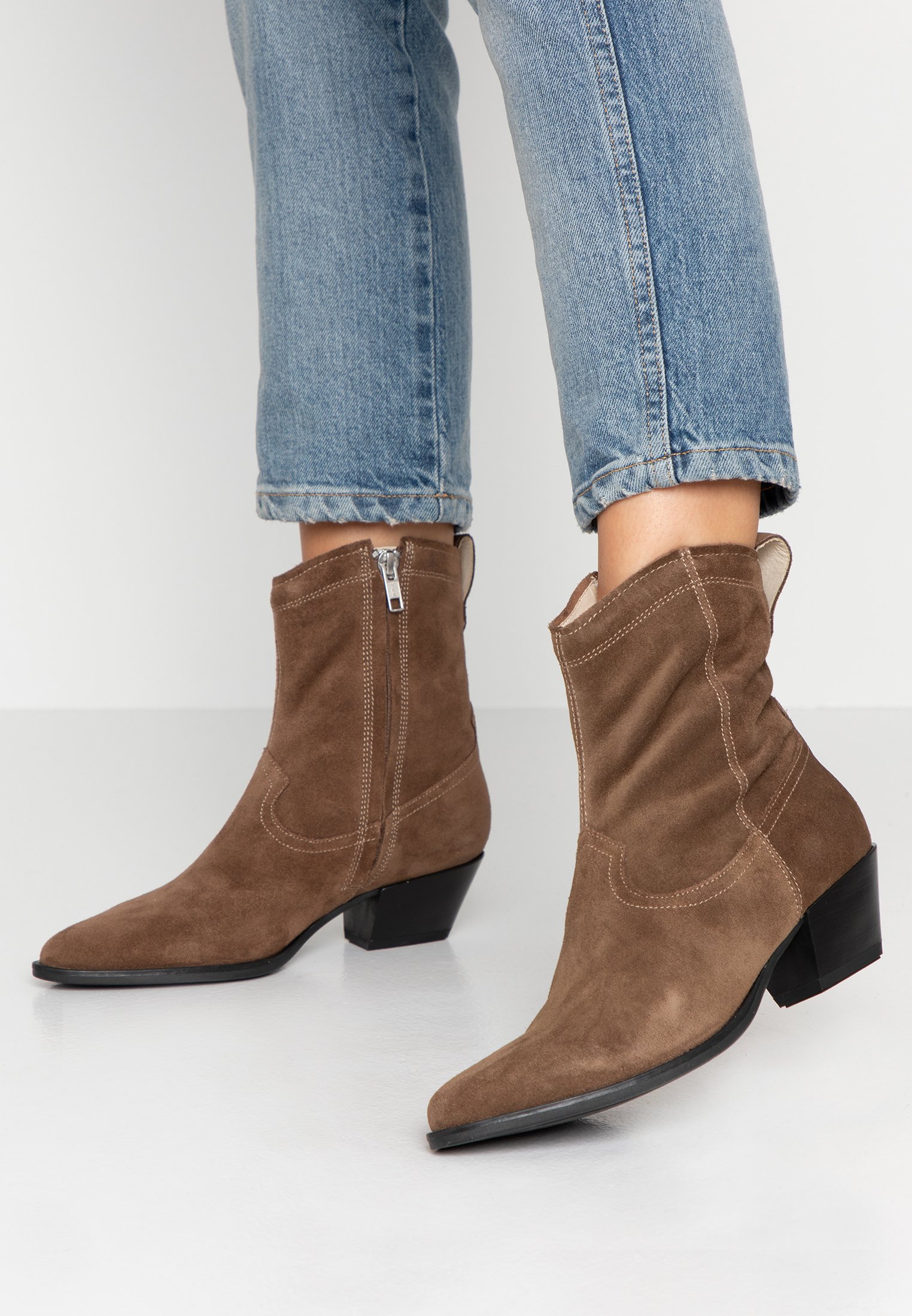 EMILY Cowboy Bikerlaarsjes taupe EMILY Cowboy Bikerlaarsjes taupe