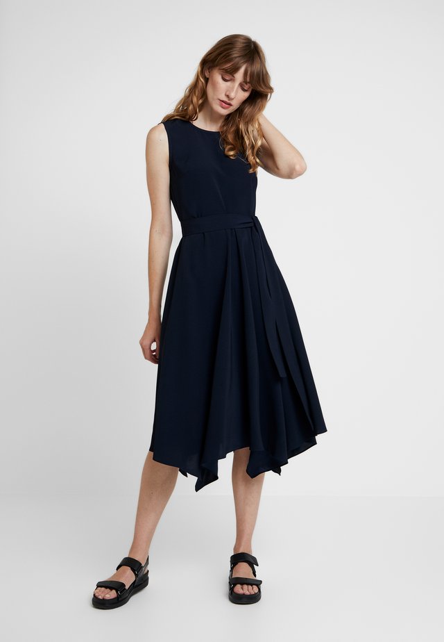 EASY DRAPE - Juhlamekko - space navy