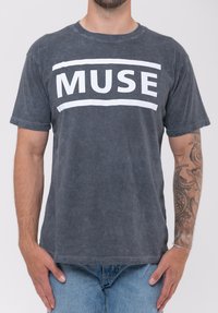Paradiso Clothing MUSE BAND LOGO DIP DYE WASH - Print T-shirt - black