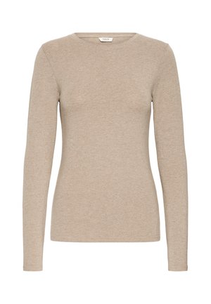 Suéter ajustado de manga larga en color beige con cuello redondo, confeccionado en un tejido suave y liso, con un diseño sencillo.