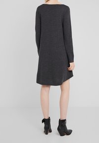 Repeat Abito in maglia - mottled dark grey