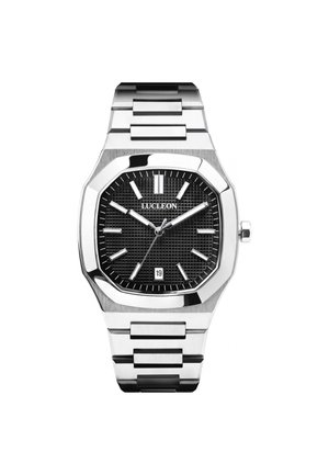 Sølv metal armbåndsur med sort tekstureret oktagonalt urskive, sølv time markører og visere, samt et datofelt klokken 6.