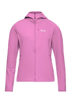Roze jack met ritssluiting en capuchon, gemaakt van een getextureerd materiaal met verticale strepen, zijzakken en een logo op de bovenkant van de linkerzijde.